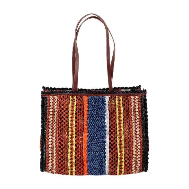 On-Trend Fashion Offers Woven Raffia Shopping Bag
