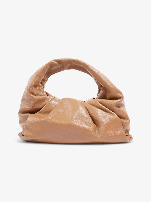 Casual Fashion Bottega Veneta Shoulder Pouch Camel Leather Medium