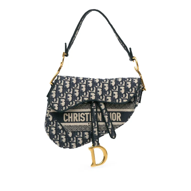 Stylish Looks Dior Medium Oblique Saddle (SHG-zUQnx2)