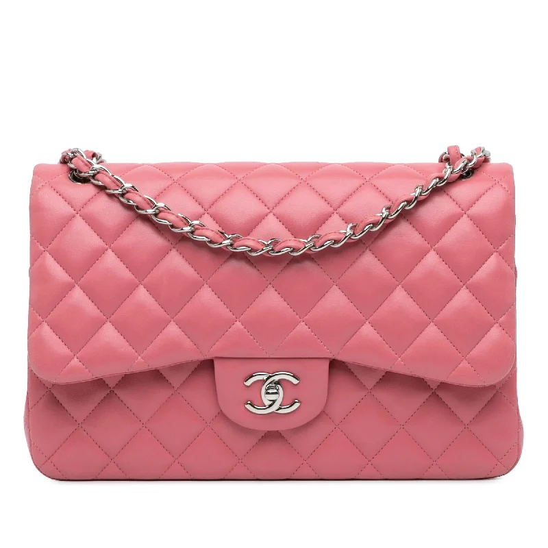 Comfort Meets Fashion Chanel Jumbo Classic Lambskin Double Flap (SHG-LnGkTD)