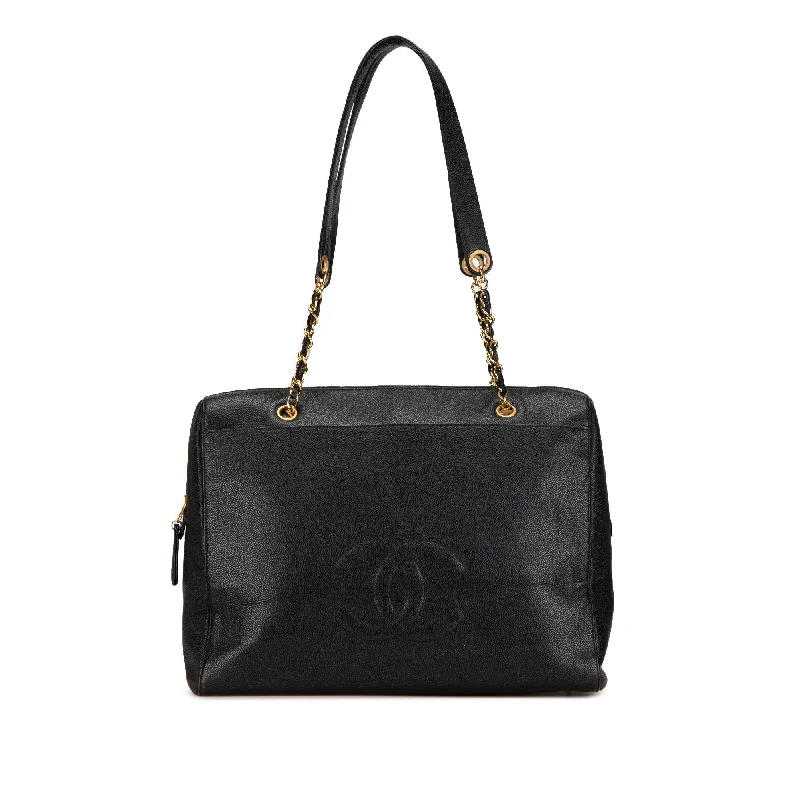 Trendy Threads Chanel Caviar CC Shoulder Bag (SHG-X605PW)