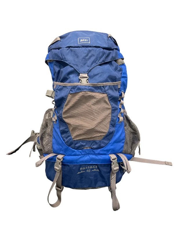 Ride The Style Wave REI Co-op Passage 40 Pack - Kids'
