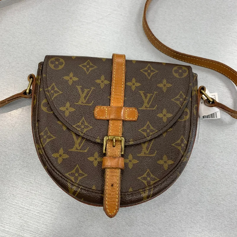 Crossbody Luxury Designer By Louis Vuitton, Size: Small