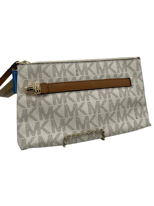 Luxury Bags On Sale Like New! Wristlet By Michael Kors Bold And Flash-Sale Bags