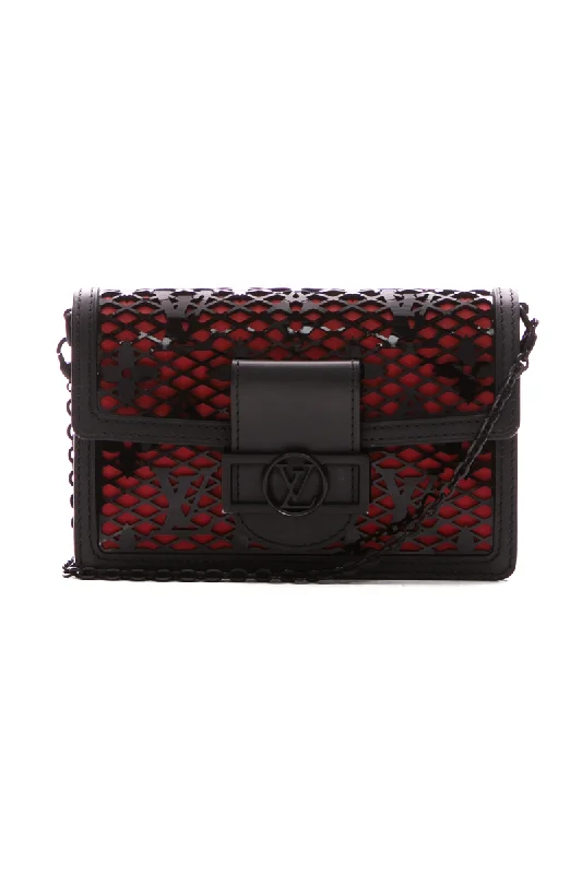 Lace Dauphine Chain Wallet