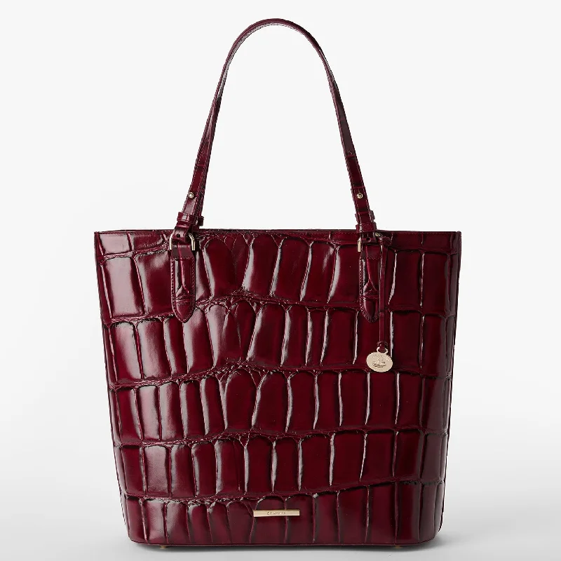 Relaxed Style Ezra Rustic Bags For Outdoor And Nature-Inspired Looks