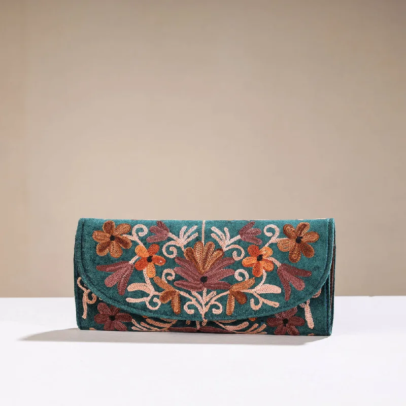 Green - Original Chain Stitch Crewel Embroidery Velvet Clutch