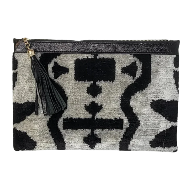 Odor-Resistant And Budget Bags Sophia Zipper Clutch