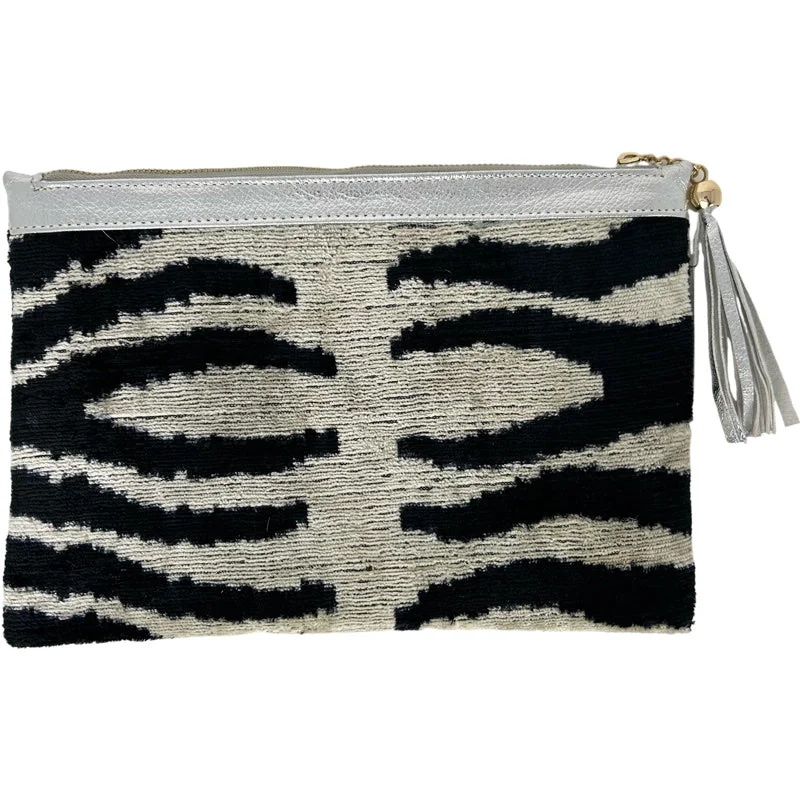 Sporty Bags For Active And Athletic Lifestyles Sophia Zipper Clutch