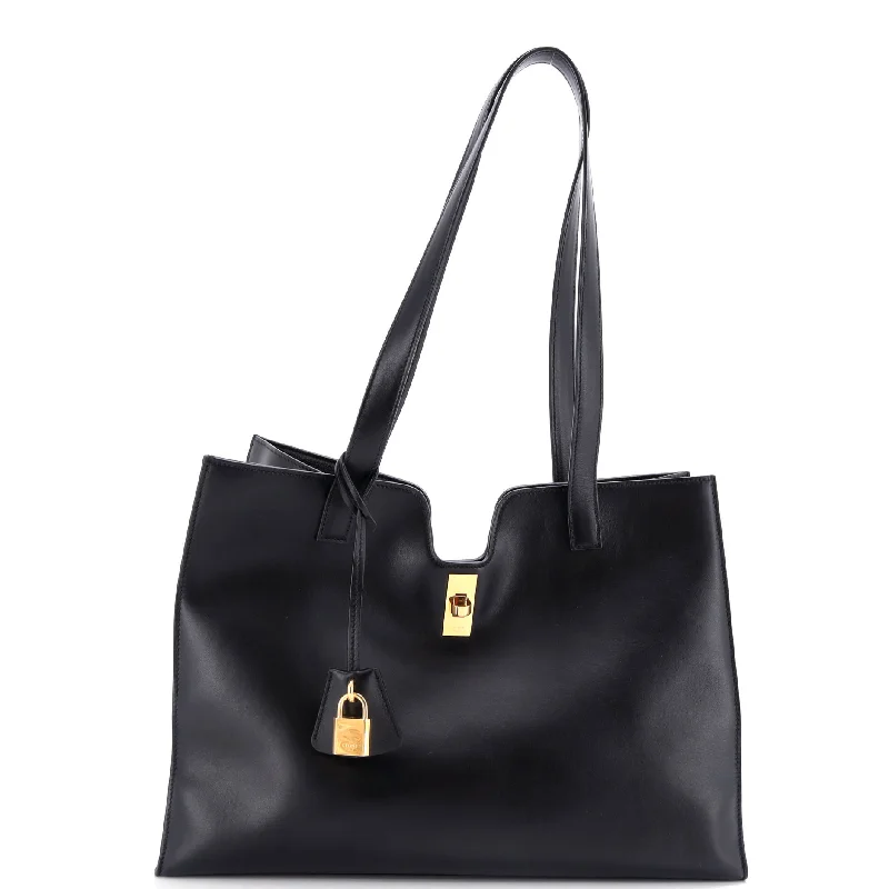 Clearance Sale, All Cheap Cabas 16 Bag Smooth Calfskin