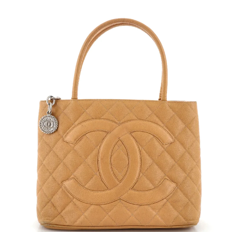Chic Style, Always In Vogue Medallion Tote Quilted Caviar